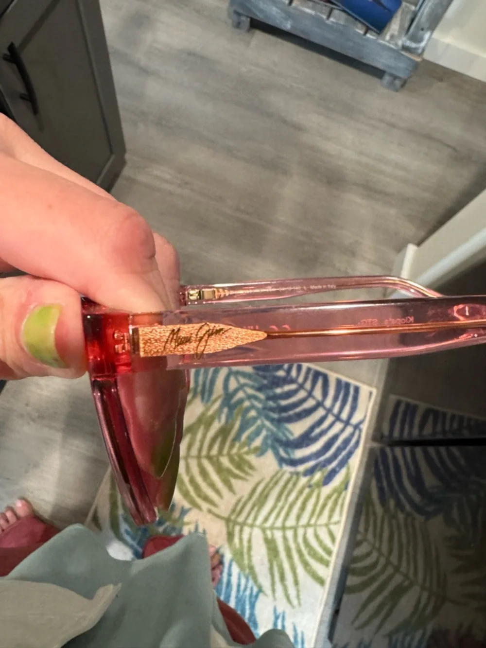 Maui Jim Women's Transparent pink sunglasses like new - Picture 2 of 5
